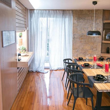 One-Of-A-Kind Athens Riviera Apartment Bagian luar foto
