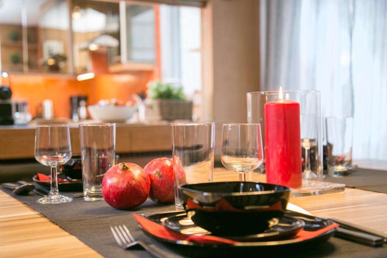 One-Of-A-Kind Athens Riviera Apartment Bagian luar foto