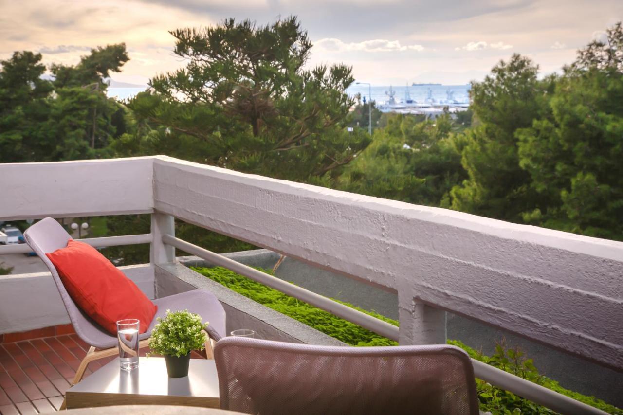 One-Of-A-Kind Athens Riviera Apartment Bagian luar foto